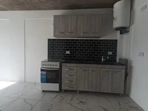 Departamento en Alquiler en El Palomar, $ 900.000