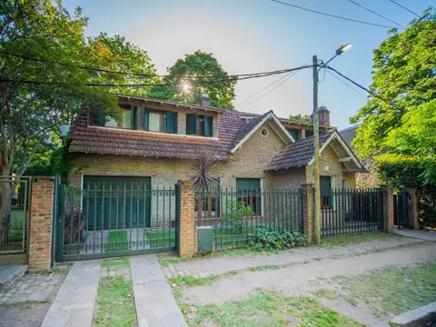 Casa en Venta en City Bell, Partido de La Plata