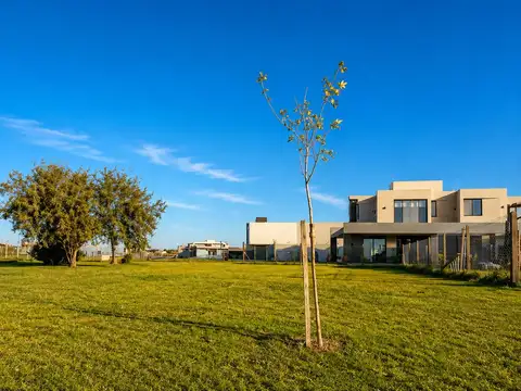 Terreno en Venta en Tristan Suarez, USD 29.500
