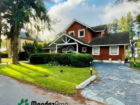Casa en Alquiler de 4 dormitorios