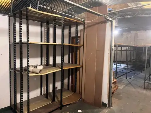 DEPOSITO 315 MTS. PARA 12 CONTENEDORES GRANDES