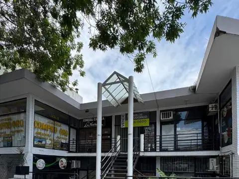 Venta| Local sobre avenida | Saavedra