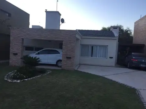 VENTA CASA 2 DORM LAS CAÑITAS 