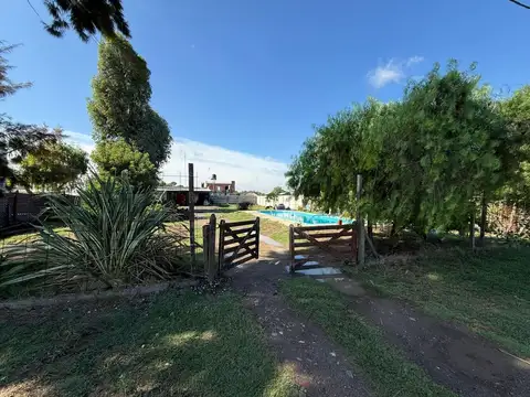 Casa en venta 2 ambientes con pileta