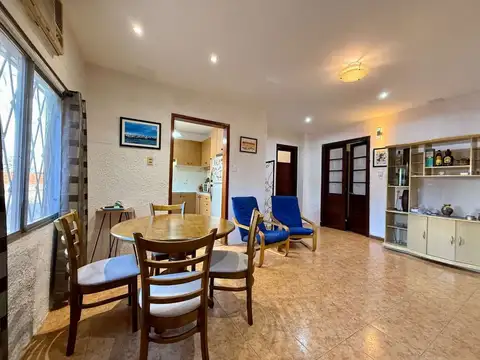 Venta Casa 3 dormitorios con barbacoa Aires Puros
