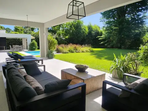 Casa en Venta en Golf Club Argentino, USD 1.800.000