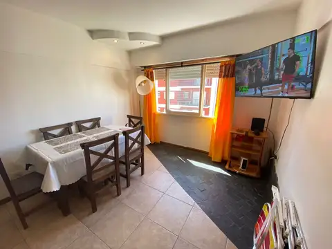 Departamento en alquiler 2 ambientes con dependencia para estudiantes - Plaza Colón