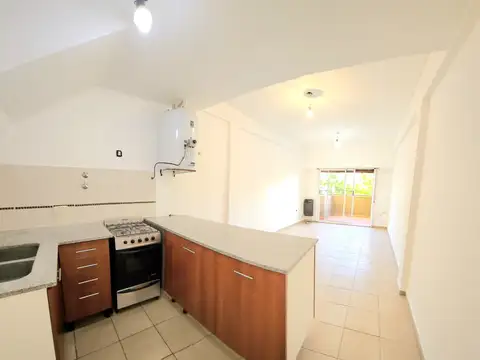 15 200, Piso 2