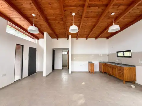 VENTA CASA 2 DORM. PILETA EN  COMUNA SAN ROQUE
