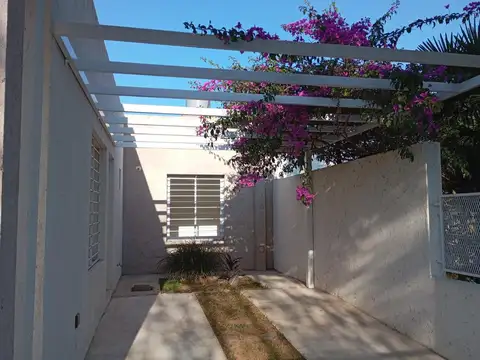 Casa en Venta en Arguello, USD 110.000