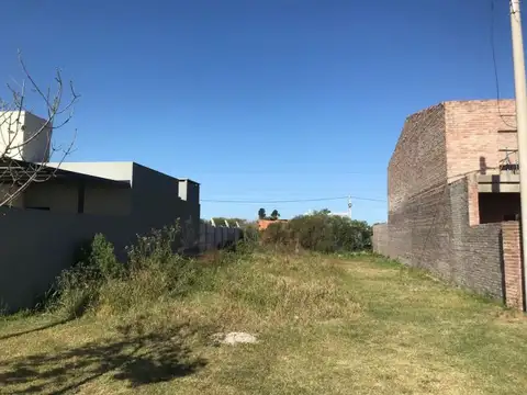 Terreno en Venta en Capitan Bermudez, USD 25.000