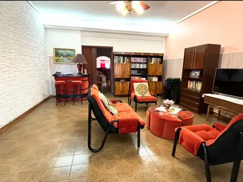 Casa en Venta en Parque Avellaneda, USD 155.000