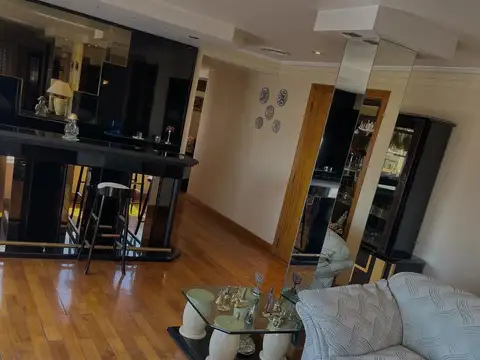 Departamento en Venta de 4 dormitorios