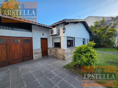 Casa 6 ambientes con 3 baños