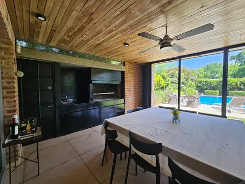 Casa en Alquiler Temporal en Bella Vista, USD 2.800
