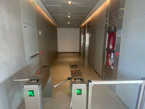 Oficina Monoambiente con 2 baños
