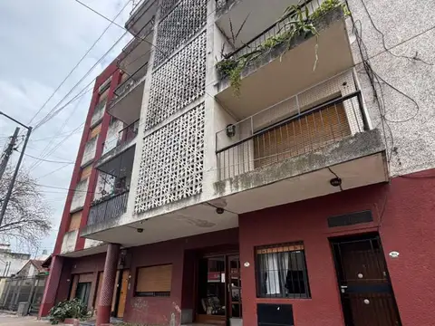 Coronel Charlone , Piso 2