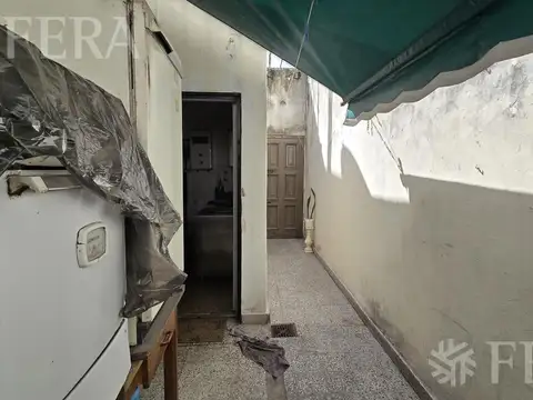 Depto Tipo Casa en Venta en Villa Dominico, USD 48.000