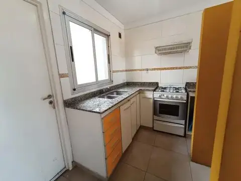 Alquiler: Comodo Dpto 2amb. C/balcon, Quilmes O.