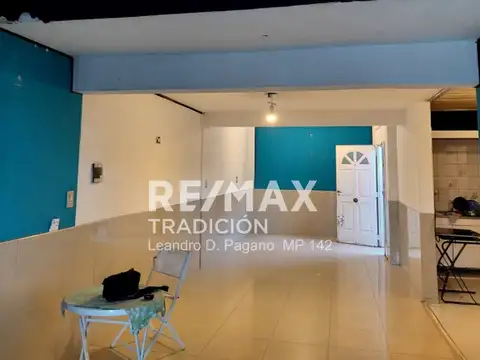 Casa 5 ambientes con 2 baños