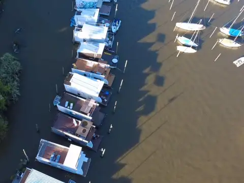 Casa Flotante en Club  San Fernando