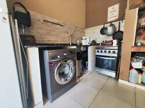 Tríplex 4 amb en venta - Caseros - COCHERA QUINCHO