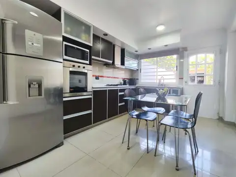 Casa en Venta en Caseros, USD 185.000