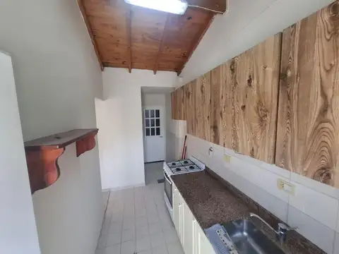 Depto Tipo Casa en Alquiler de 2 ambientes
