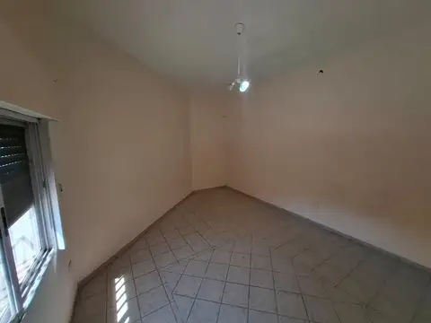 Depto Tipo Casa en Alquiler 40 años