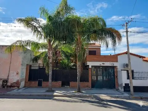 Caseros 900