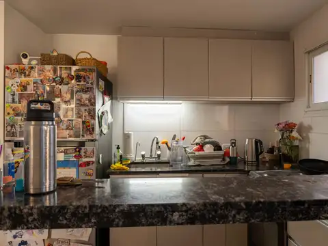 Casa en Alquiler con 2 cocheras
