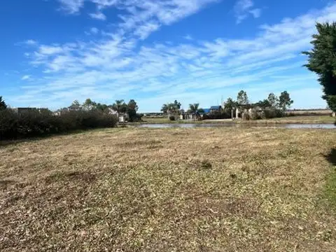 Terreno en Venta en Oliveros, USD 28.000