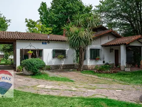 VENTA INMEJORABLE LOTE MORENO - SUB + 5 PISOS!!!!!