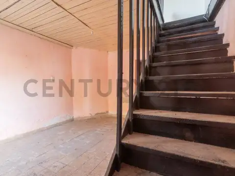 Venta casa + departamento + local comercial a 300 metros del Puente Carretero.