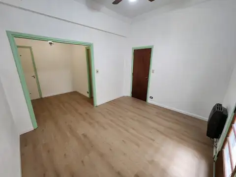 Francisco Acuña De Figueroa 300, Piso PB