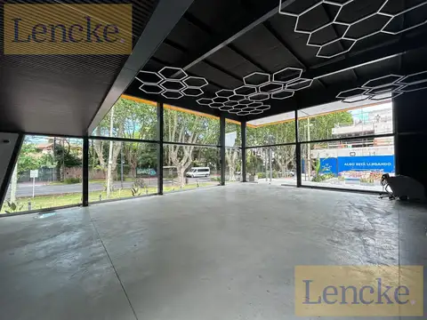 Excelente local a estrenar en esquina, venta, unico en la zona de Punta Chica