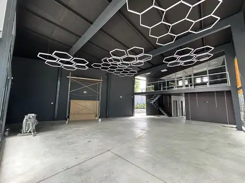 Excelente local a estrenar en esquina, venta, unico en la zona de Punta Chica