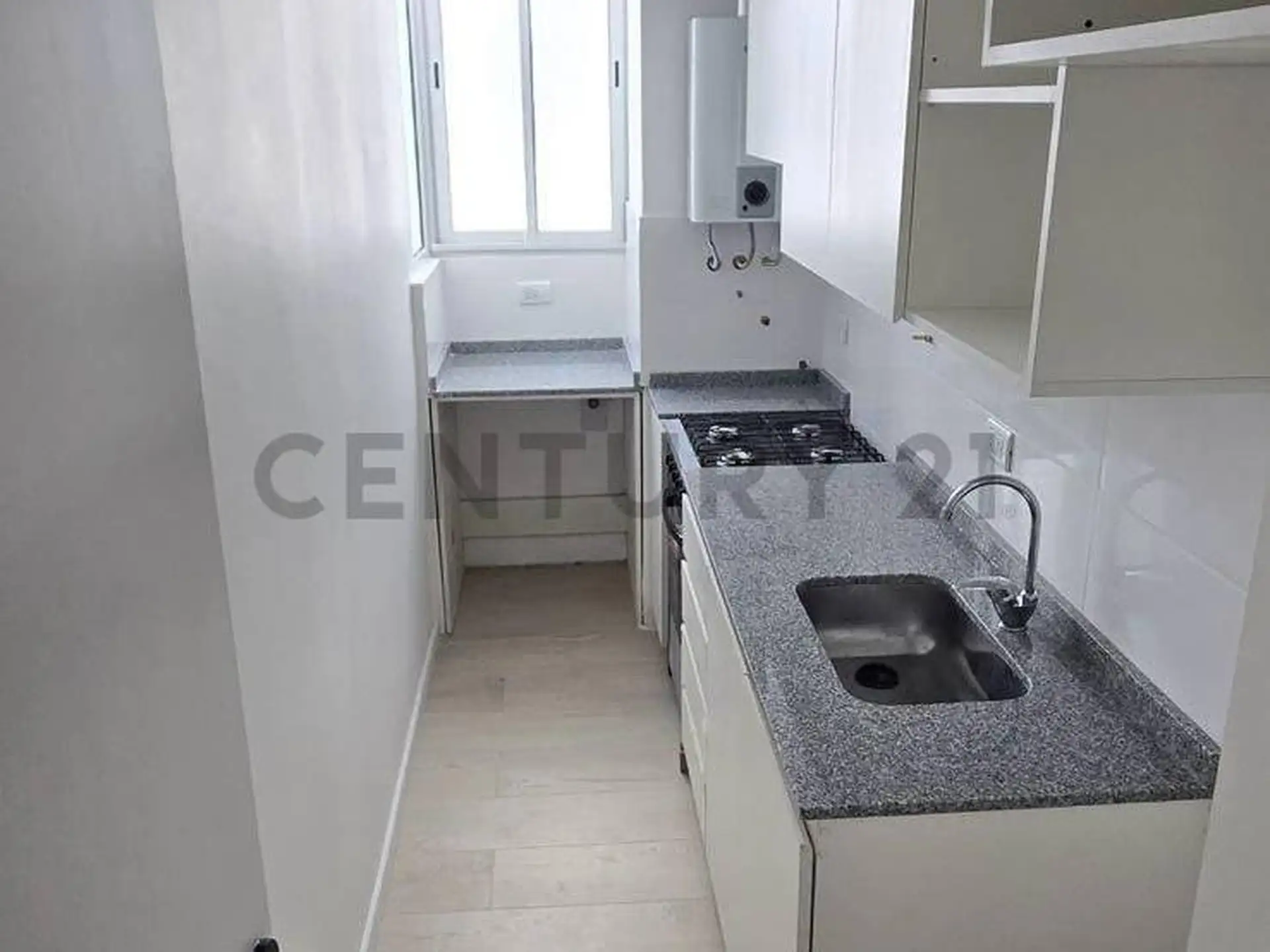 Depto 2 amb, 41m² con balcón y vista al mar — Centro