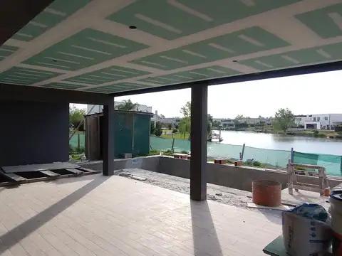 Casa en Venta en El Cantón - Barrio Islas, USD 570.000