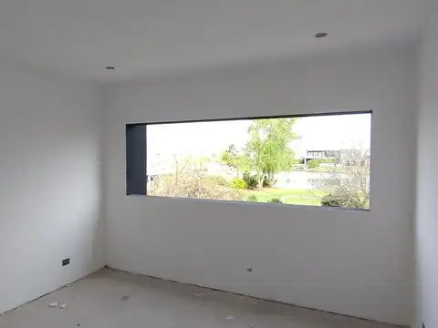 Casa en venta de 6 ambientes en el Barrio Islas, El Canton, Escobar, GBA Norte