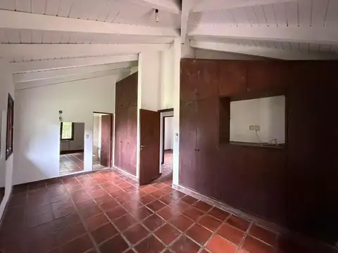 Casa en Alquiler en El Tipal, USD 1.350