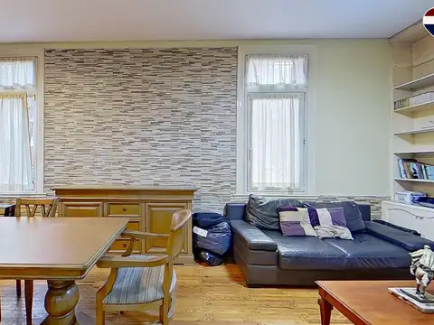 Casa 4 ambientes con 2 baños