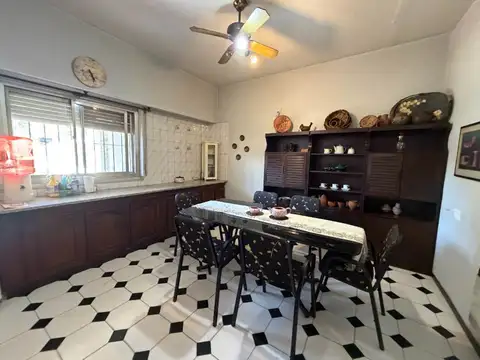 Chalet en venta en Bernal