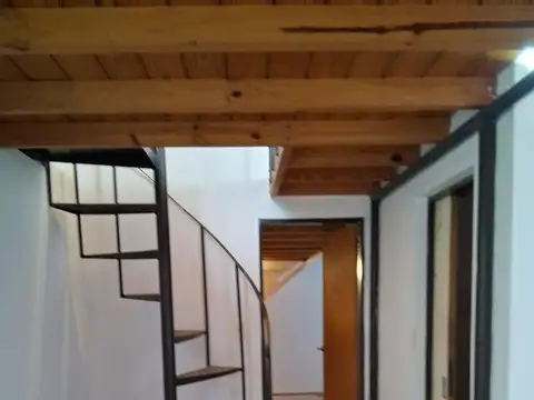 Depto Tipo Casa en Alquiler de 3 ambientes