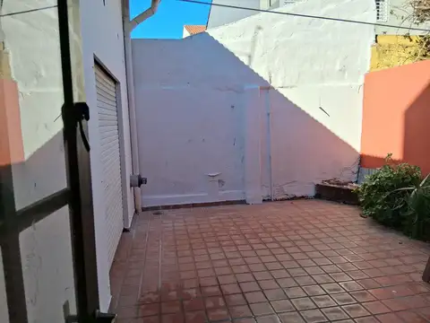 Depto Tipo Casa en Alquiler de 2 dormitorios