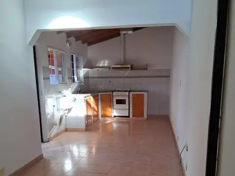 PH 3 amb.amplio,luminoso,c/patio-excelente ubicacion