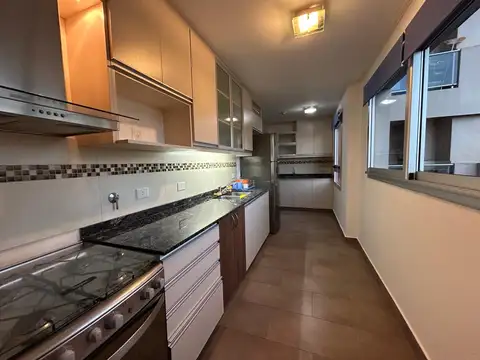 Departamento en Alquiler de 4 ambientes