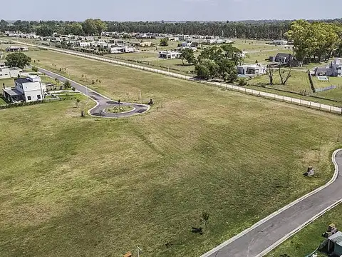 Lote en Venta en Monet Barrio Privado, USD 20.000 Anticipo, Financiación, Posesión Inmediata Campana