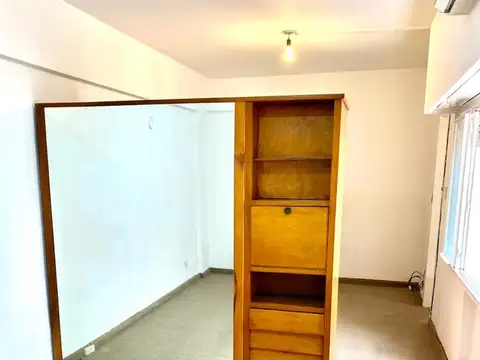 Juan Bautista Alberdi 500, Piso 1