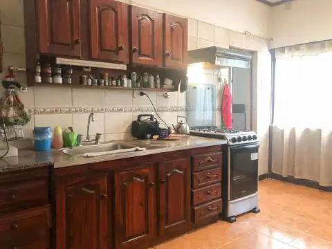 VENTA CASA- LANUS ESTE/ AP CREDITO